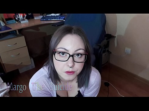❤️ Көз айнек тагынган сексуалдуу кыз Дилдону камерага терең соруп ❤❌ Супер порно ky.myastro.top ️❤